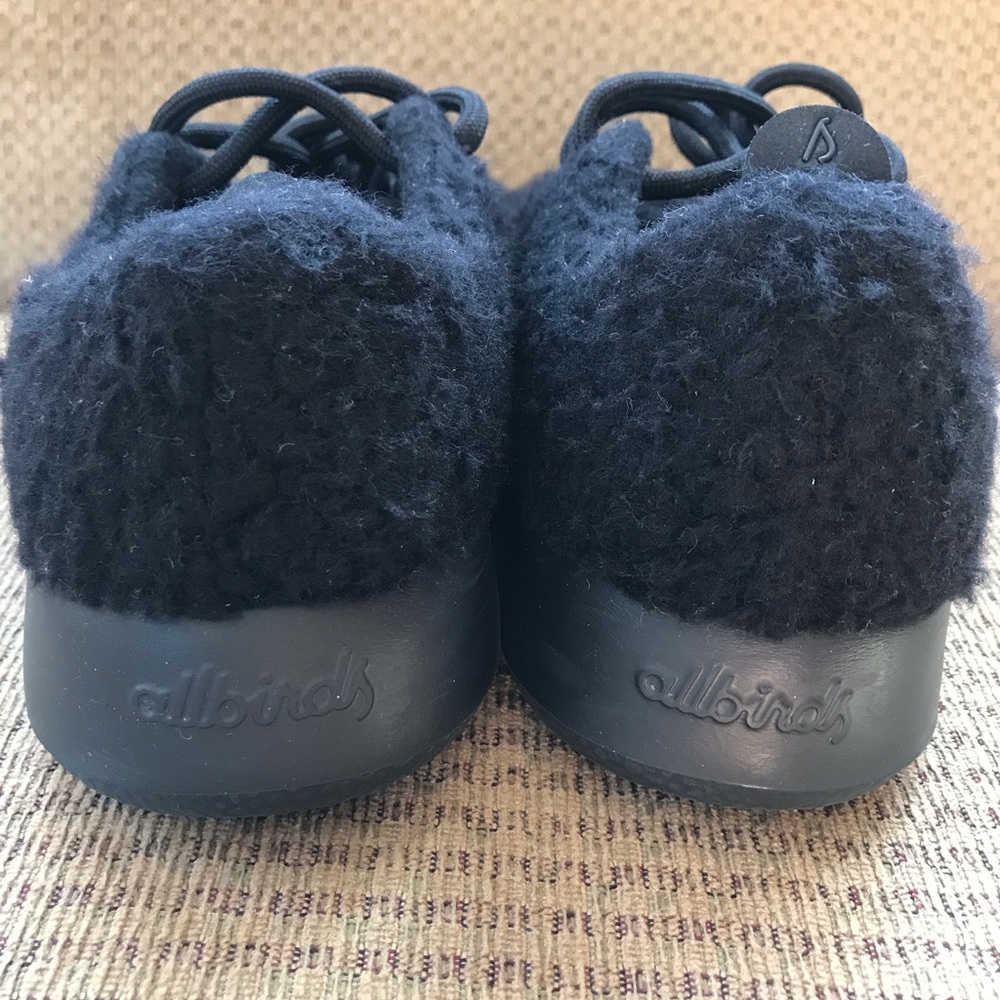 Women’s AllBirds Black Fluff Sherpa Runners Size 9 - Picture 4 of 9